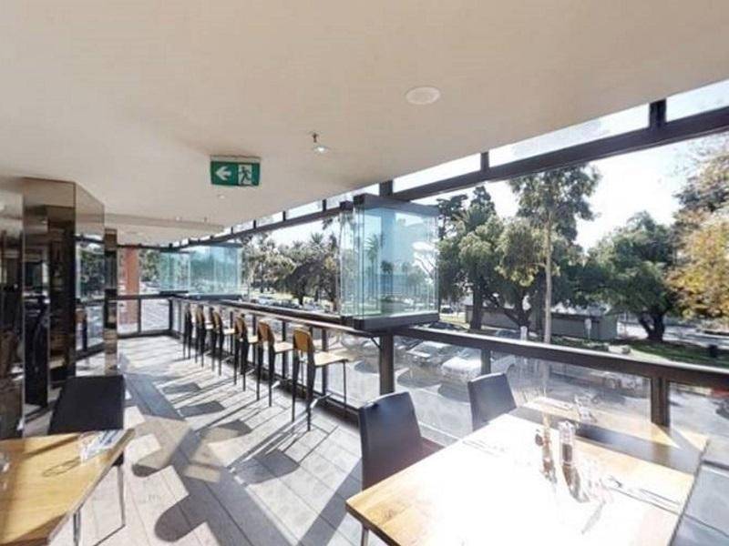 Waterfront Fine Italian Dining Restaurant Geelong Six Days a Week